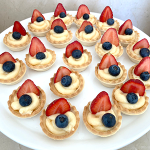 Mini Tarteletes com Creme de Pasteleiro e Fruta