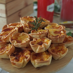 Mini Quiche Tomate Cherry e Mozzarella