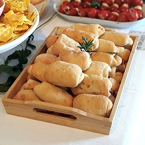 Mini Pães com Chouriço