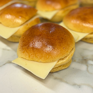 Mini Brioches com Queijo